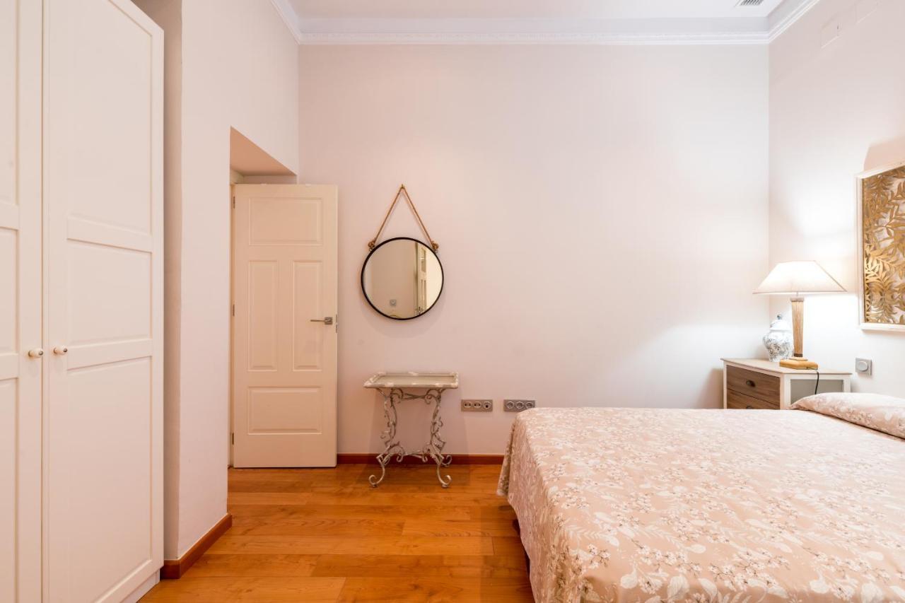 Quevedo Suite Seville Exterior photo